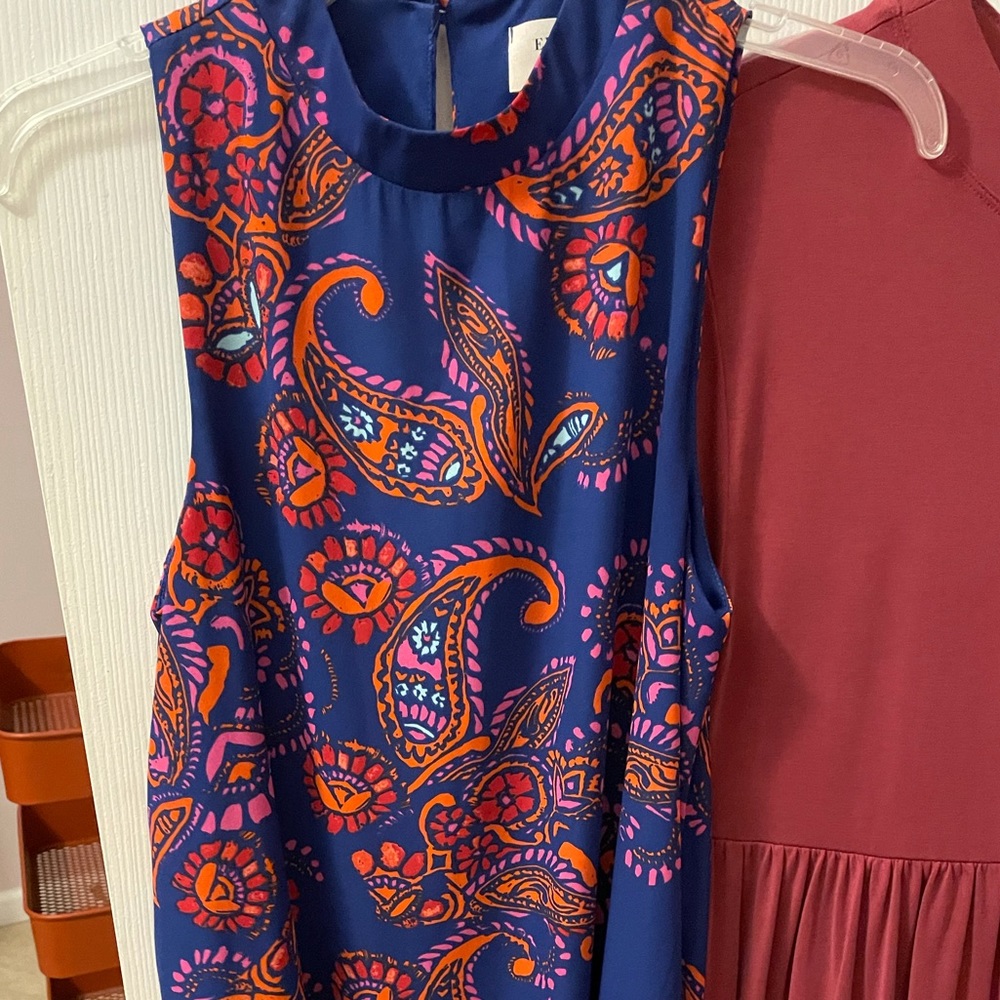 Women’s dress